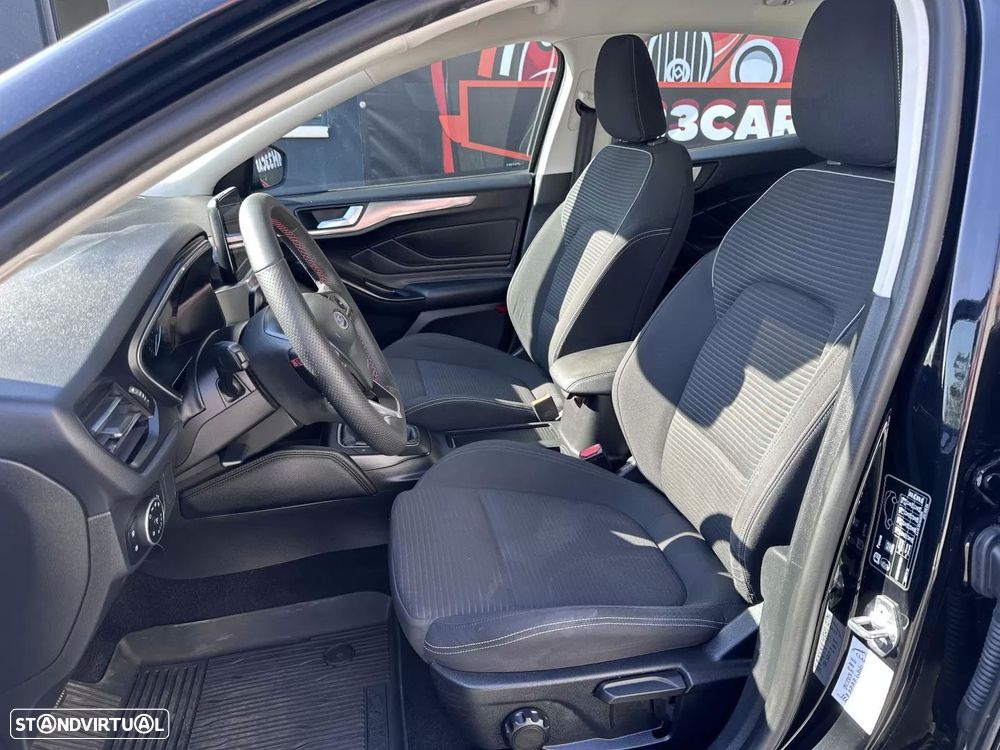 Ford Focus 1.0 EcoBoost S&S TITANIUM - 12