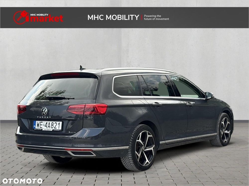 Volkswagen Passat Variant 2.0 TDI 4Mot Elegance DSG - 5