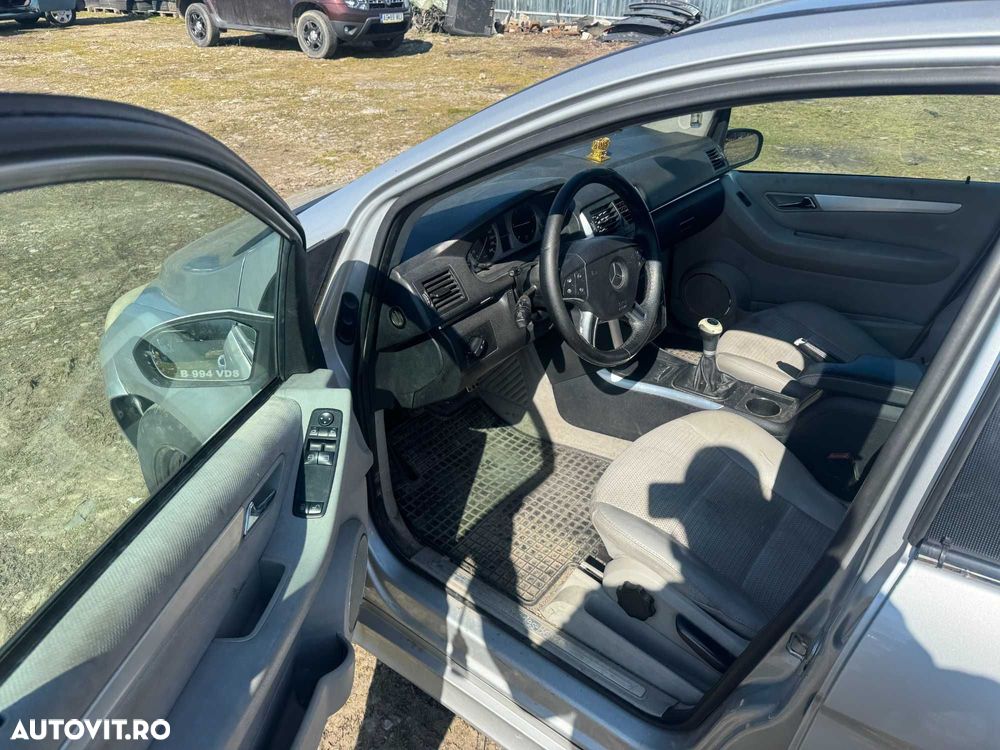 Dezmembrari Dezmembrez Piese piesa Dez auto Mercedes B 200 Class 2000 cmc diesel an 2008 euro 4 - 7