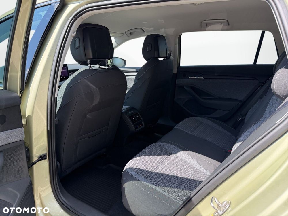 Skoda Superb 1.5 TSI mHEV Selection DSG - 34