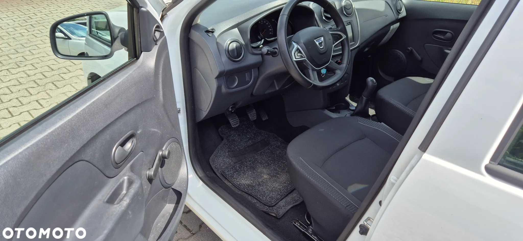 Dacia Sandero SCe 65 Access - 15