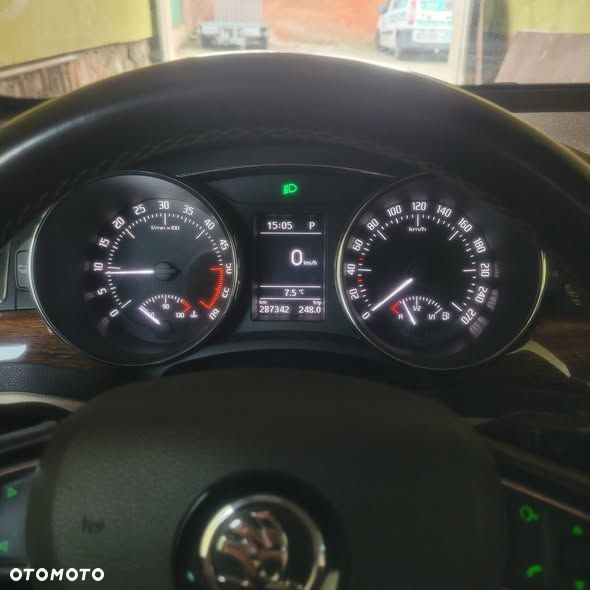 Skoda Superb 2.0 TDI L&K DSG - 12