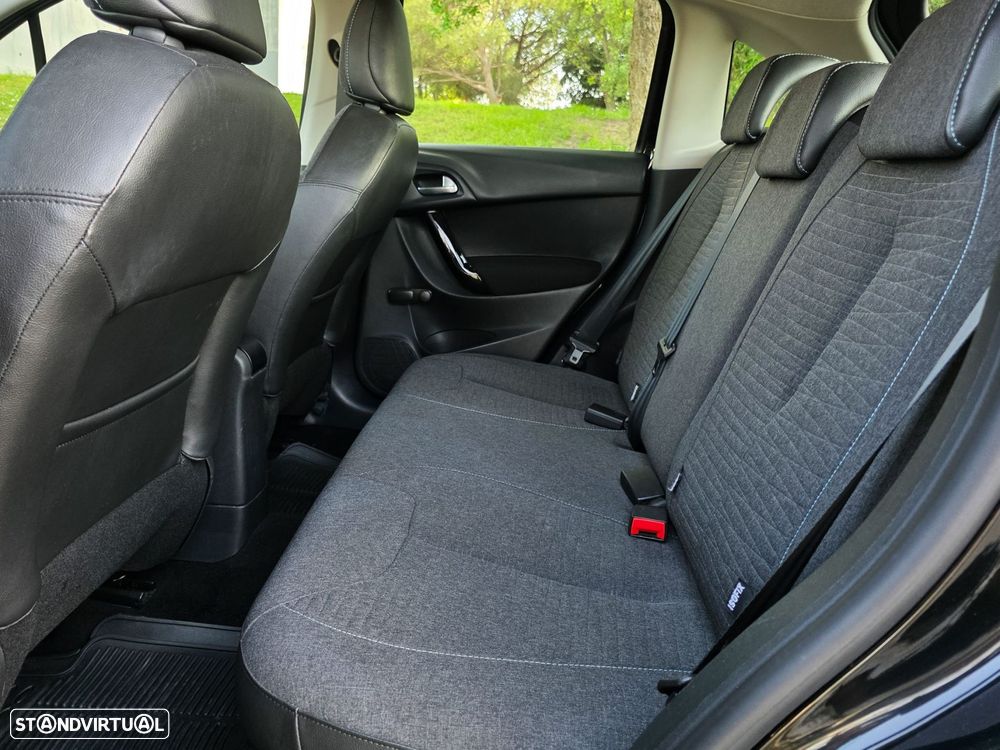 Citroën C3 1.2 PureTech Collection - 15