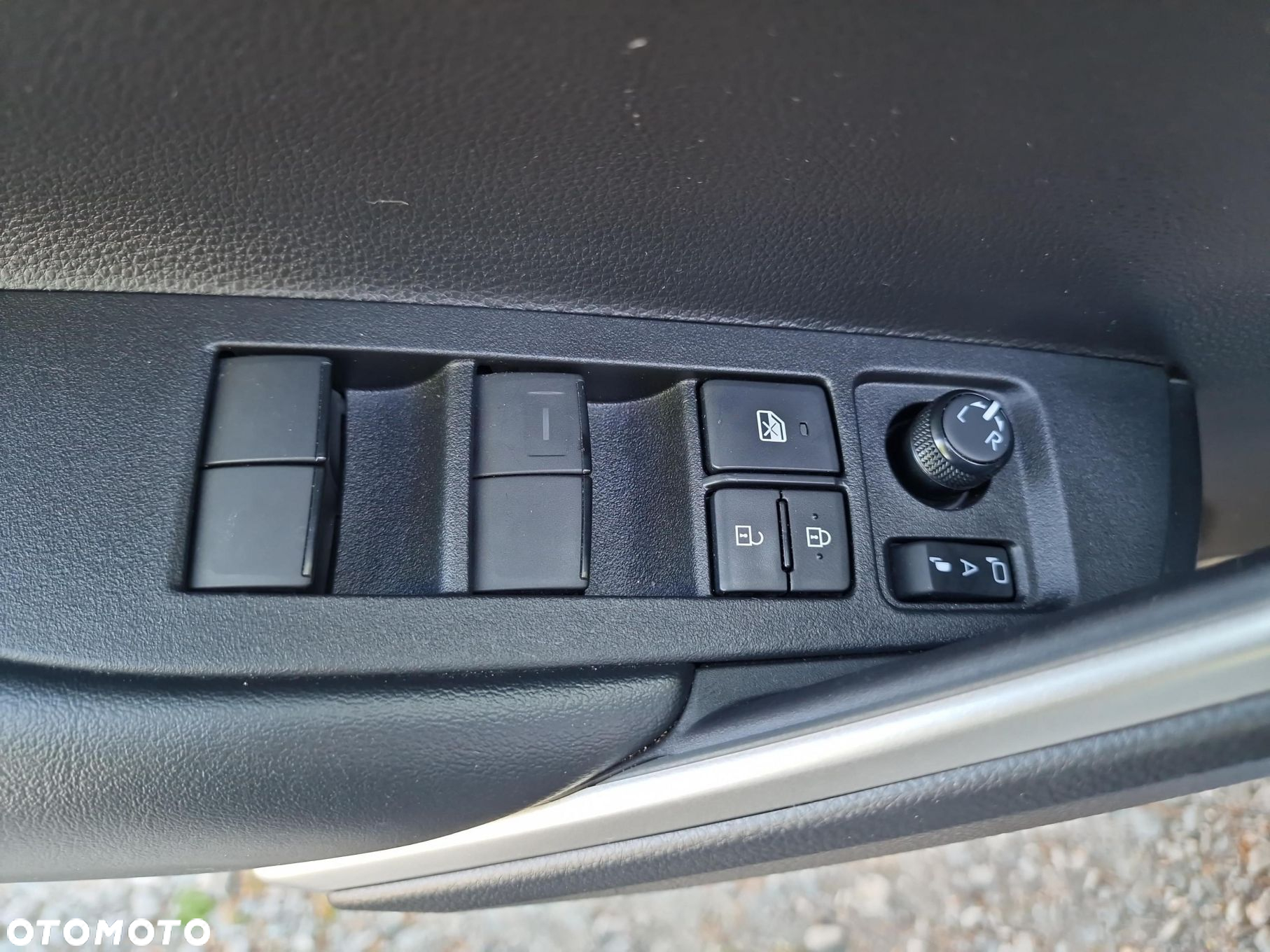 Toyota Corolla Cross - 17