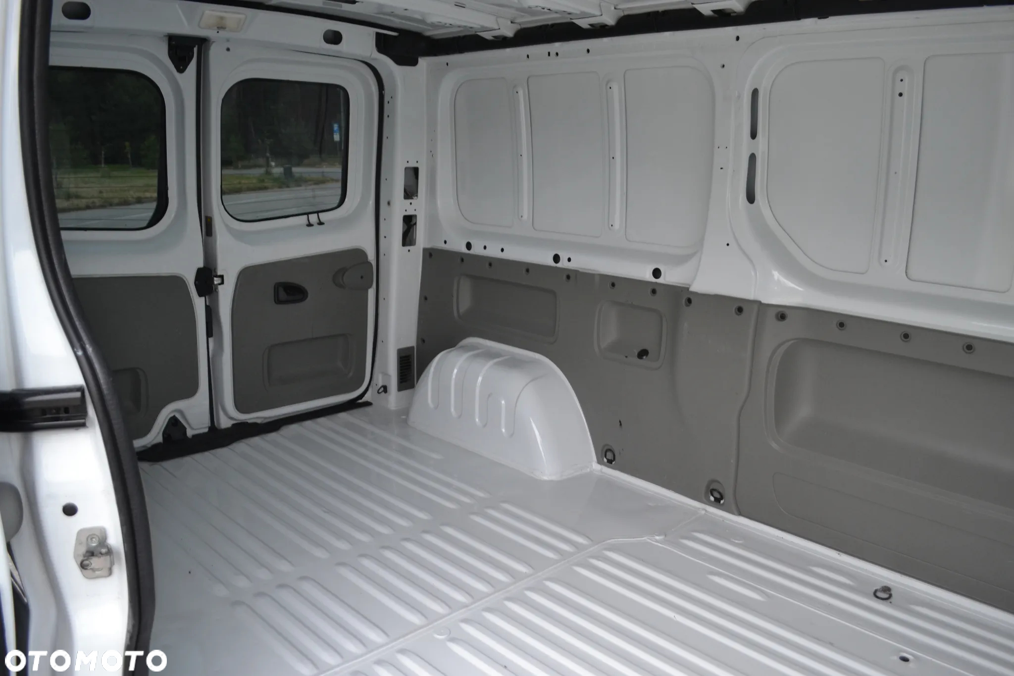 Renault Trafic - 26