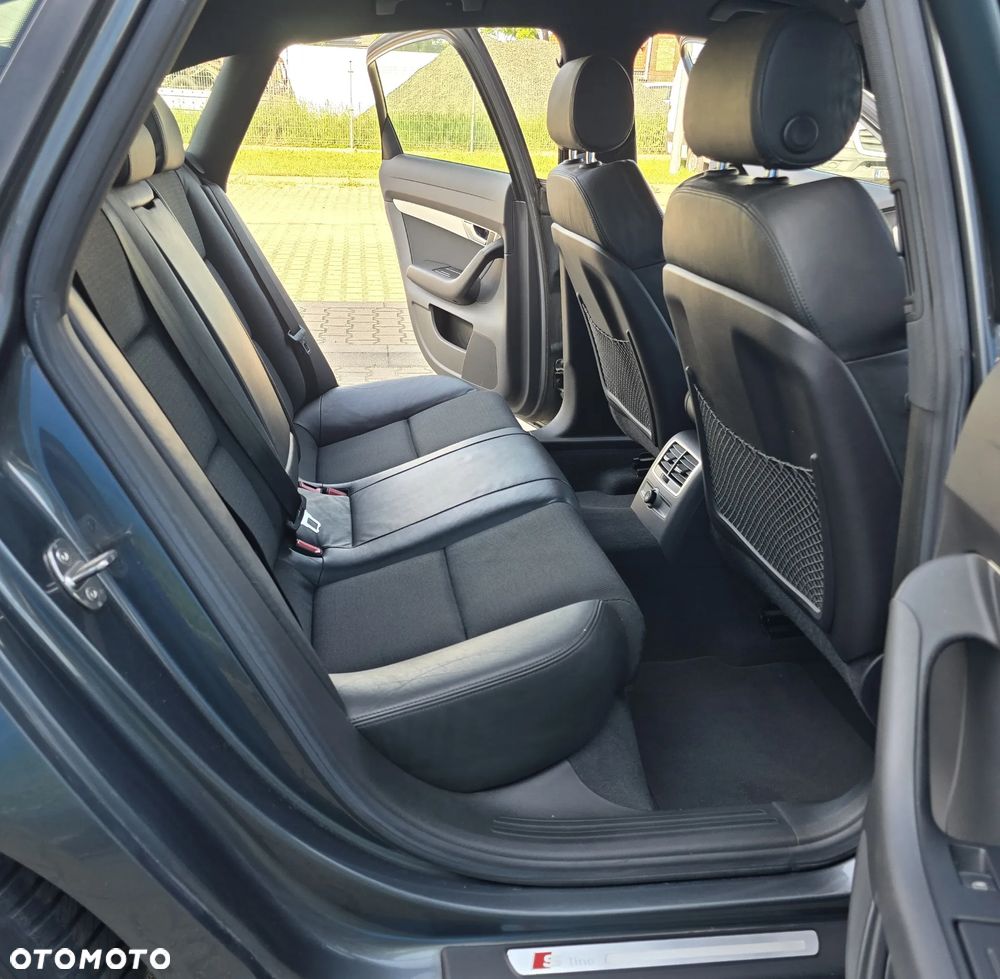 Audi A6 Limousine 2.4 - 16