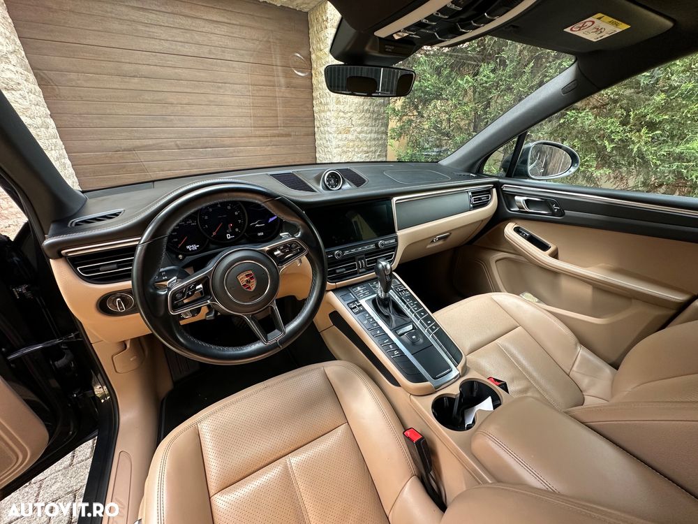Porsche Macan - 11
