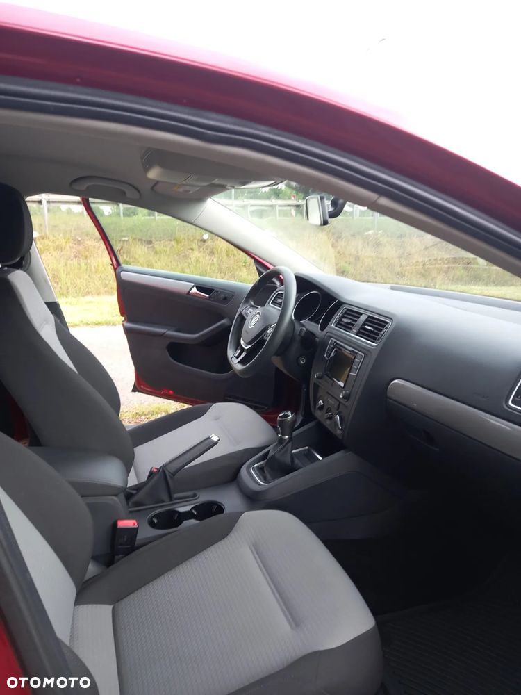 Volkswagen Jetta 1.4 TSI BMT Comfortline - 12