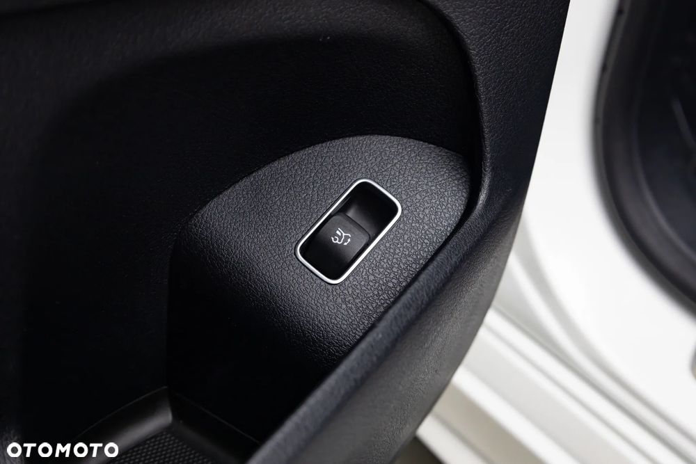 Mercedes-Benz GLE 300 d 4Matic 9G-TRONIC AMG Line - 35