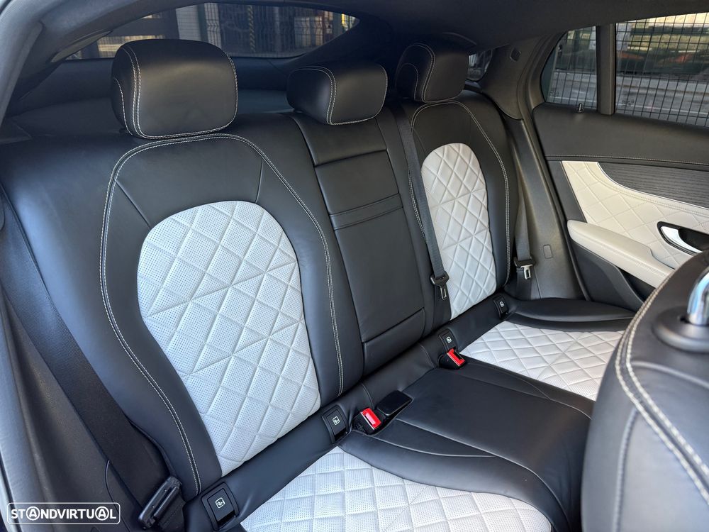 Mercedes-Benz GLC 220 d Coupe 4Matic 9G-TRONIC AMG Line - 18