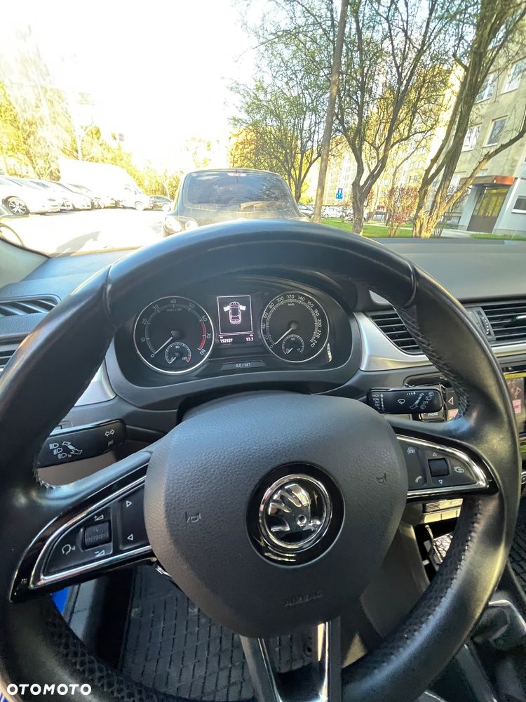 Skoda RAPID Spb 1.0 TSI Drive - 18