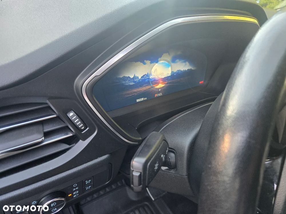 Ford Kuga 2.5 Duratec FHEV 4x4 TITANIUM - 16