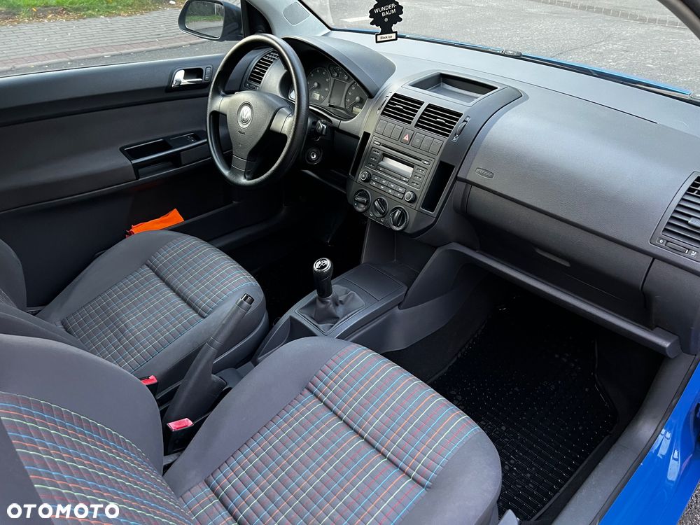 Volkswagen Polo - 15