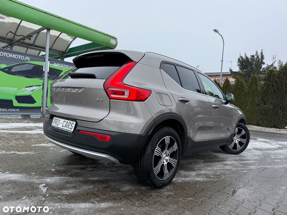 Volvo XC 40 D3 Momentum Pro - 3