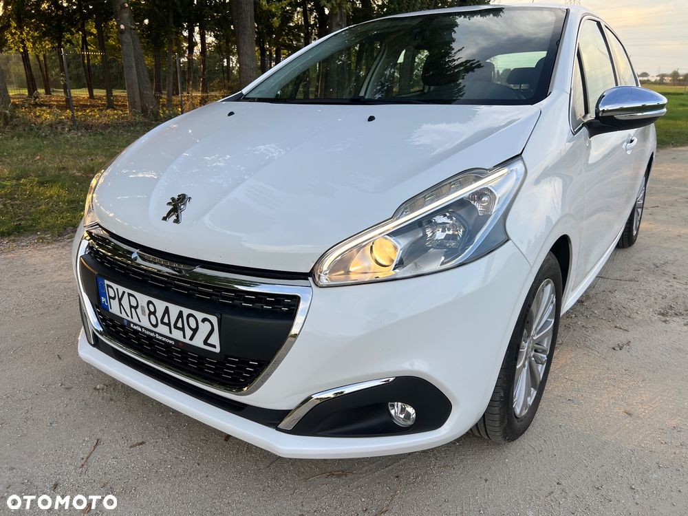 Peugeot 208 1.2 PureTech Allure S&S EAT6 - 5