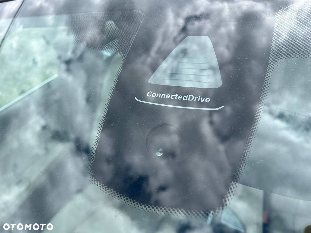 BMW Seria 5 530d Touring Luxury Line - 24