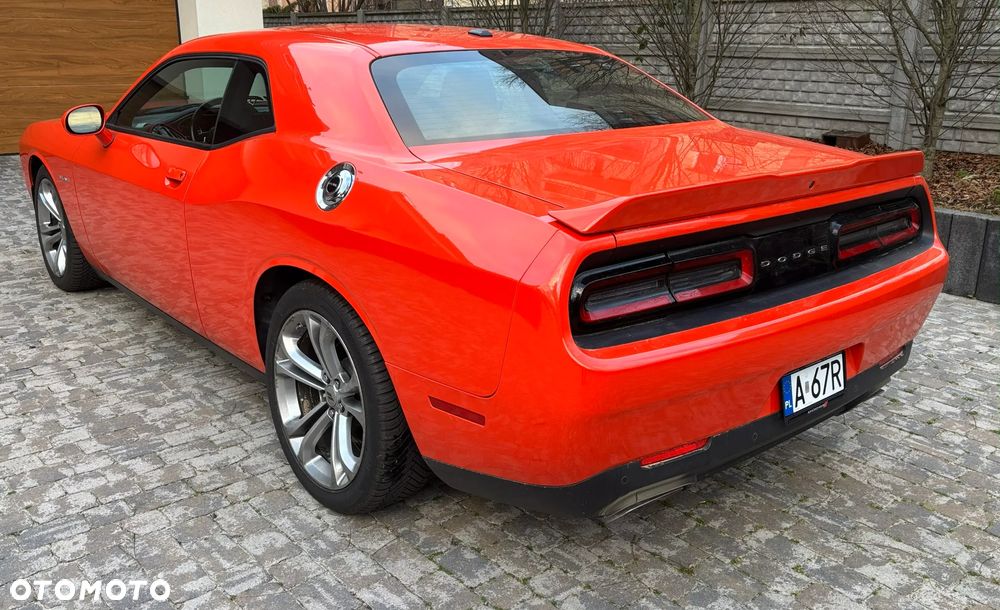 Dodge Challenger - 3