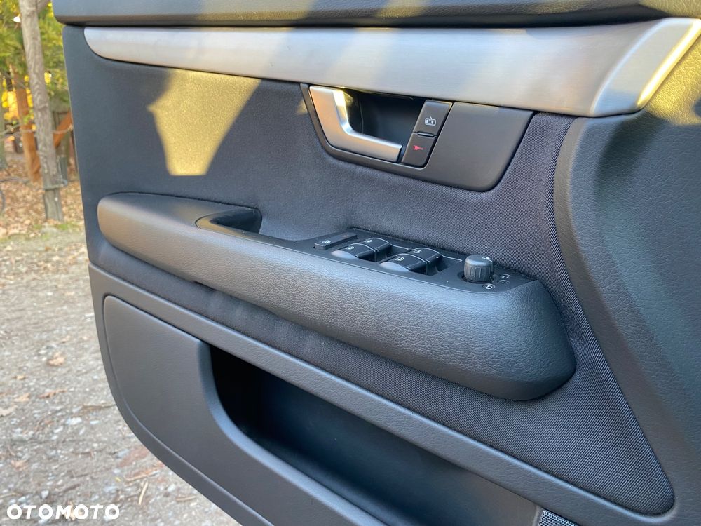 Audi A4 Avant 1.8T Multitronic - 33