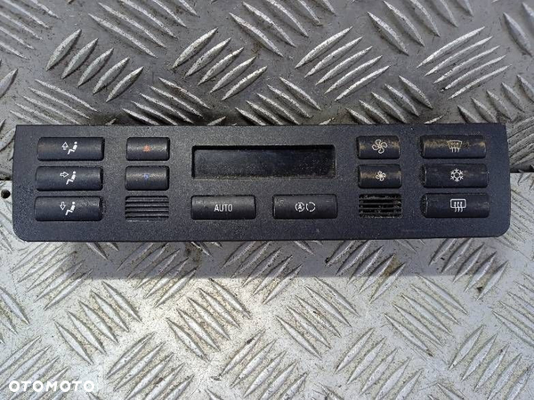 PANEL NAWIEWU KLIMATYZACJI BMW E4664.114126707