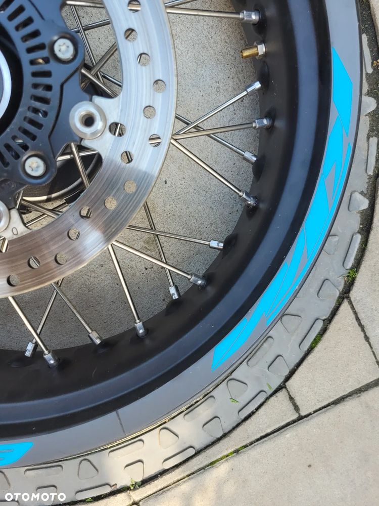 Felga tył, tylna, tarcza hamulcowa tył KTM 690 SMC-R - 3