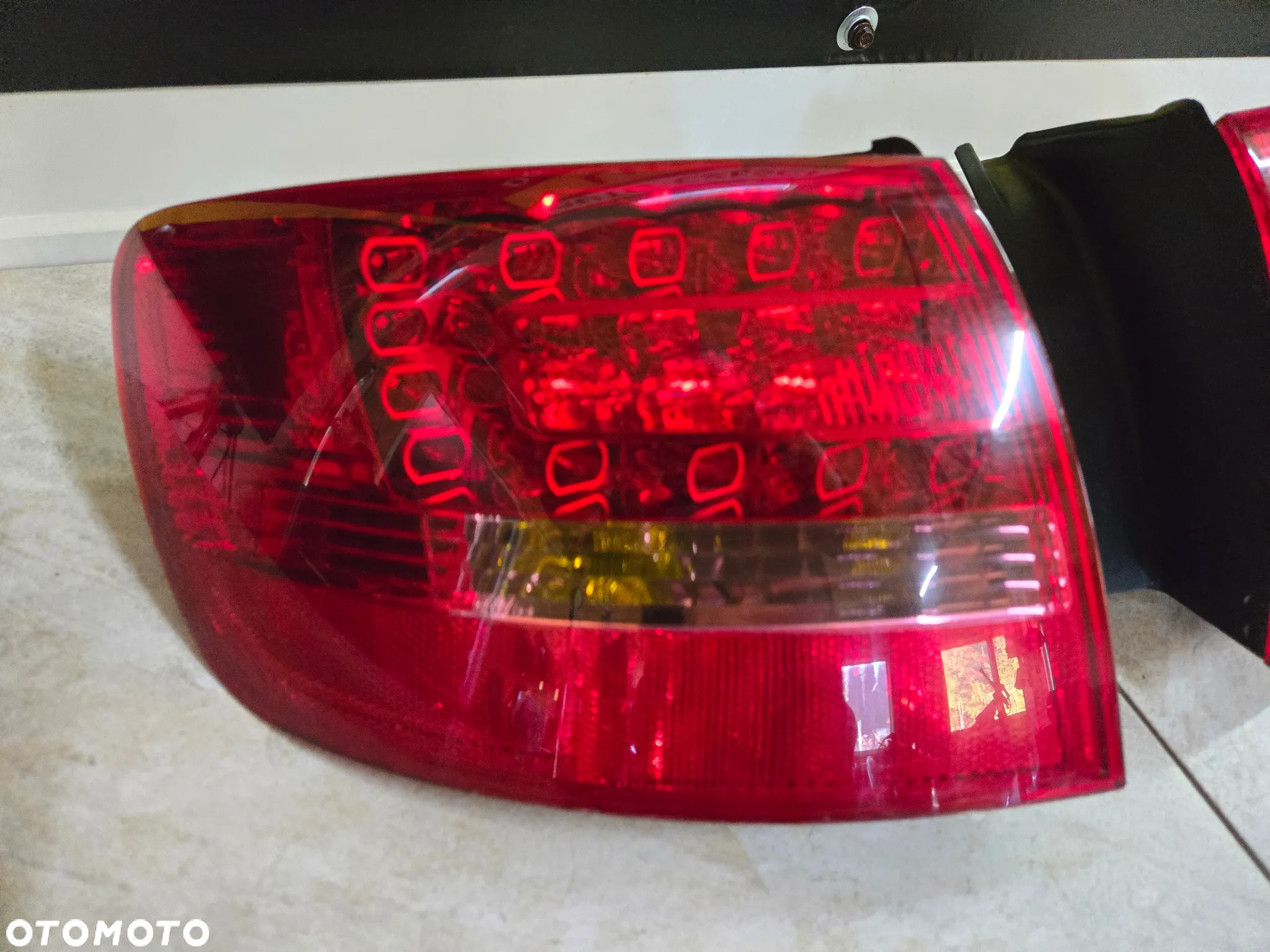 AUDI A6 C6 KOMBI LAMPA LEWA PRAWA - 2