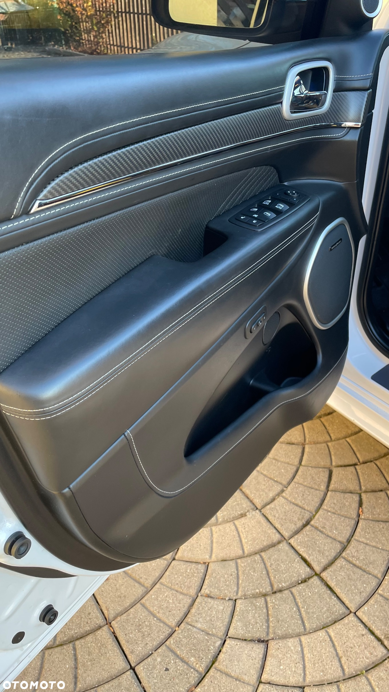 Jeep Grand Cherokee 6.4 V8 SRT8 - 9