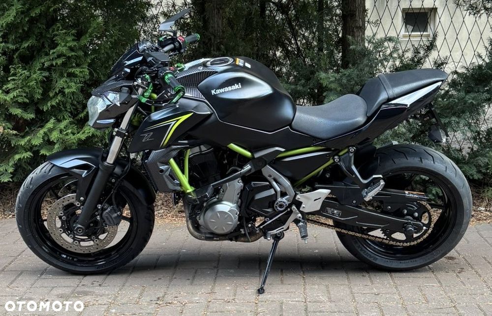 Kawasaki Z 650 - 12