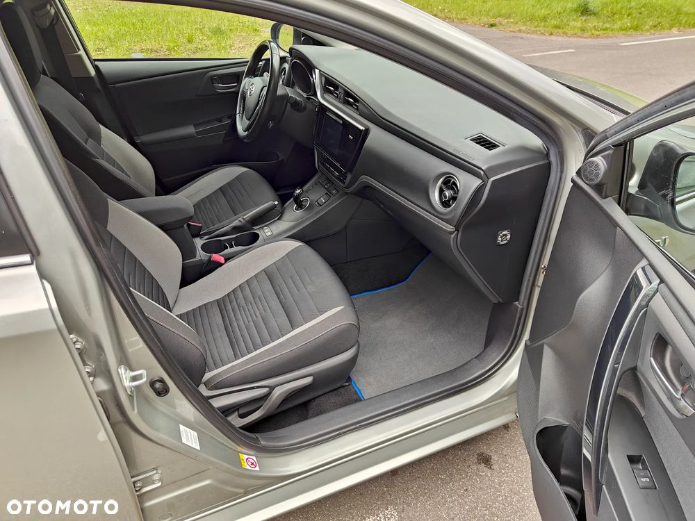 Toyota Auris - 27