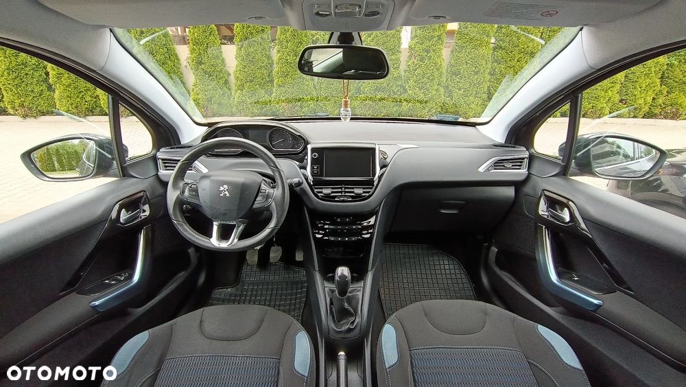 Peugeot 208 82 VTI Allure - 6