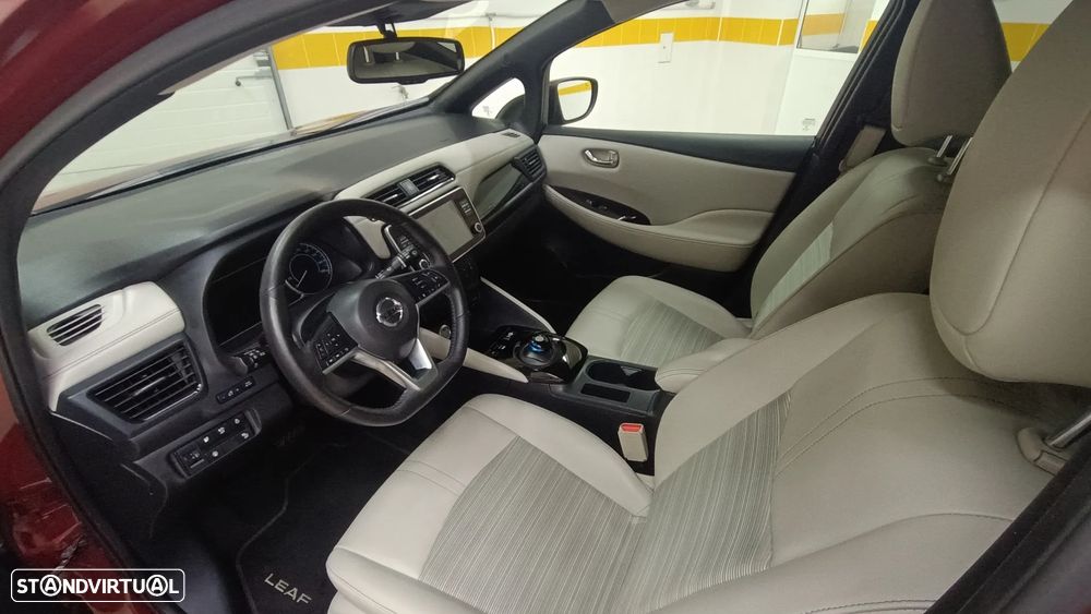 Nissan Leaf - 5
