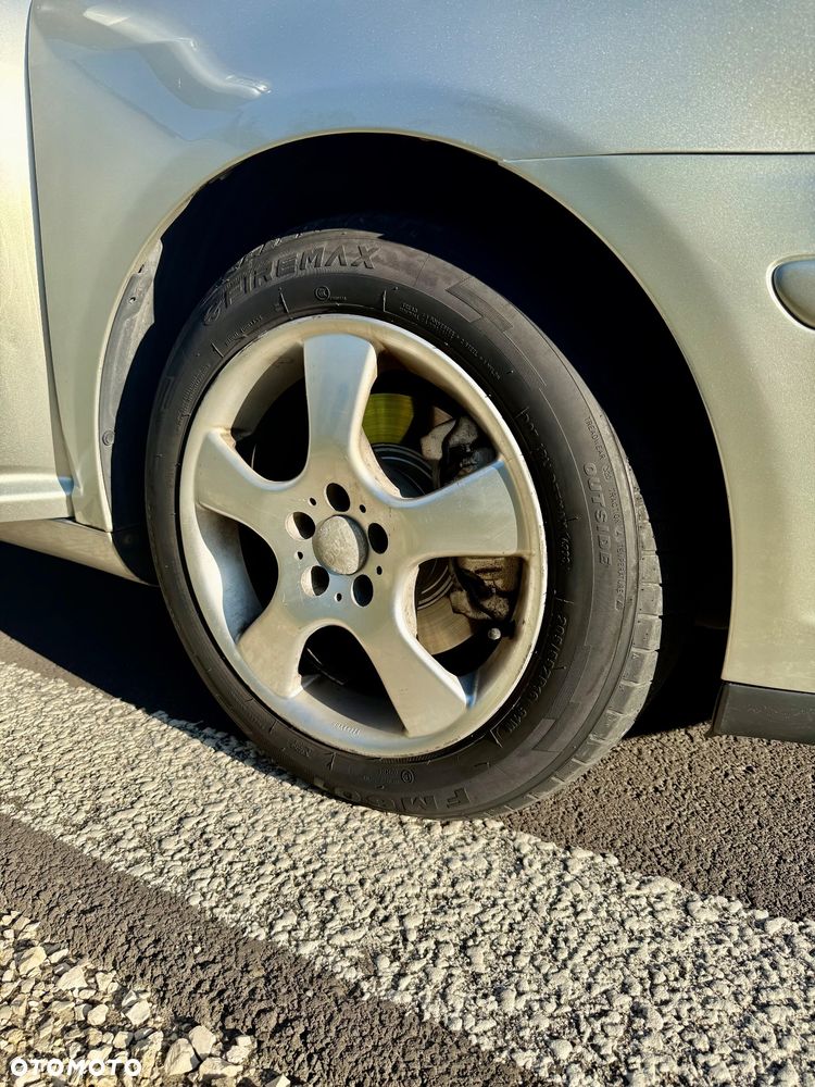 Toyota Avensis 2.0 D-4D Sol - 12