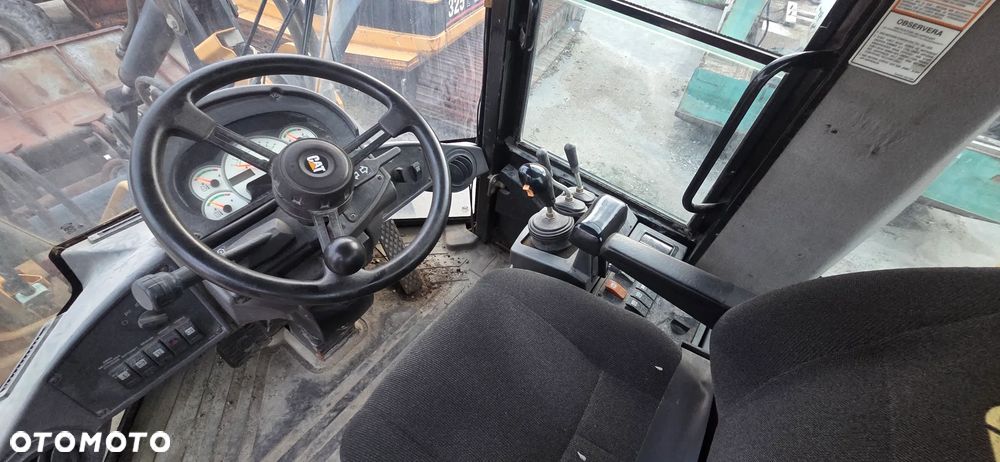 Caterpillar IT 28G - 6