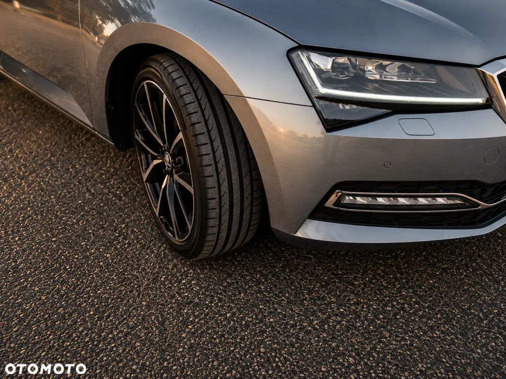 Skoda Superb 2.0 TDI SCR Style DSG - 9