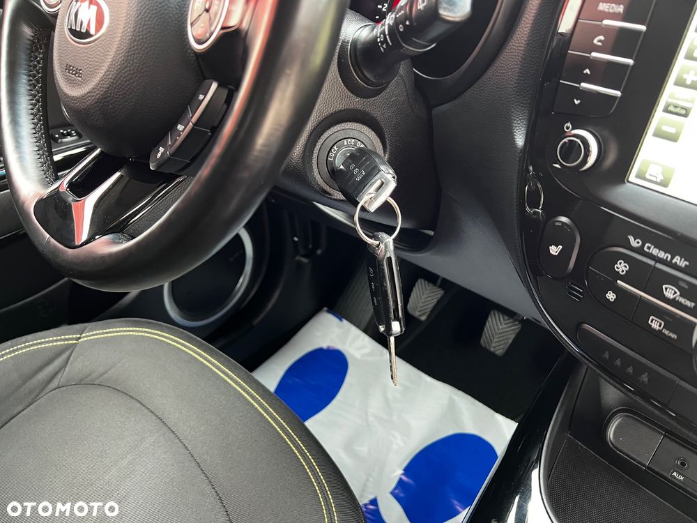 Kia Soul 1.6 CRDI Attract - 33