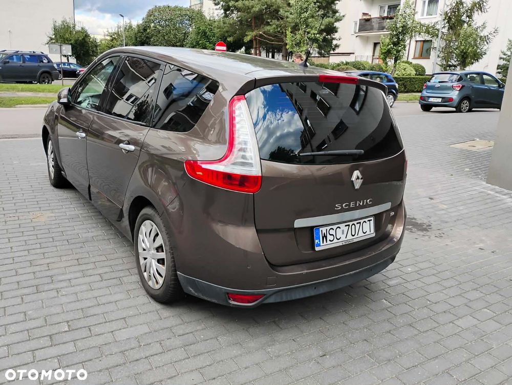 Renault Scenic 2010 photo 3