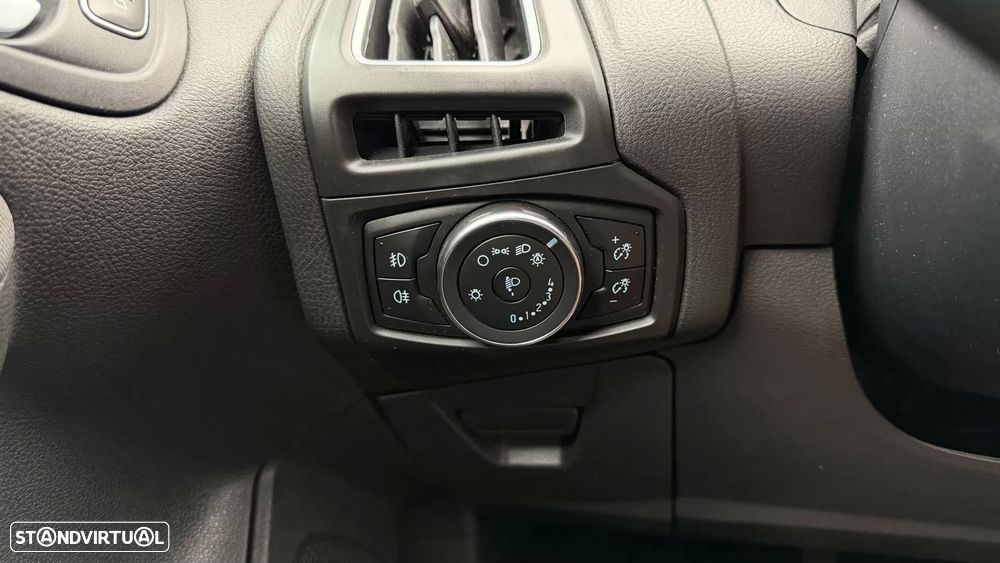 Ford Focus SW 1.0 EcoBoost Titanium - 13