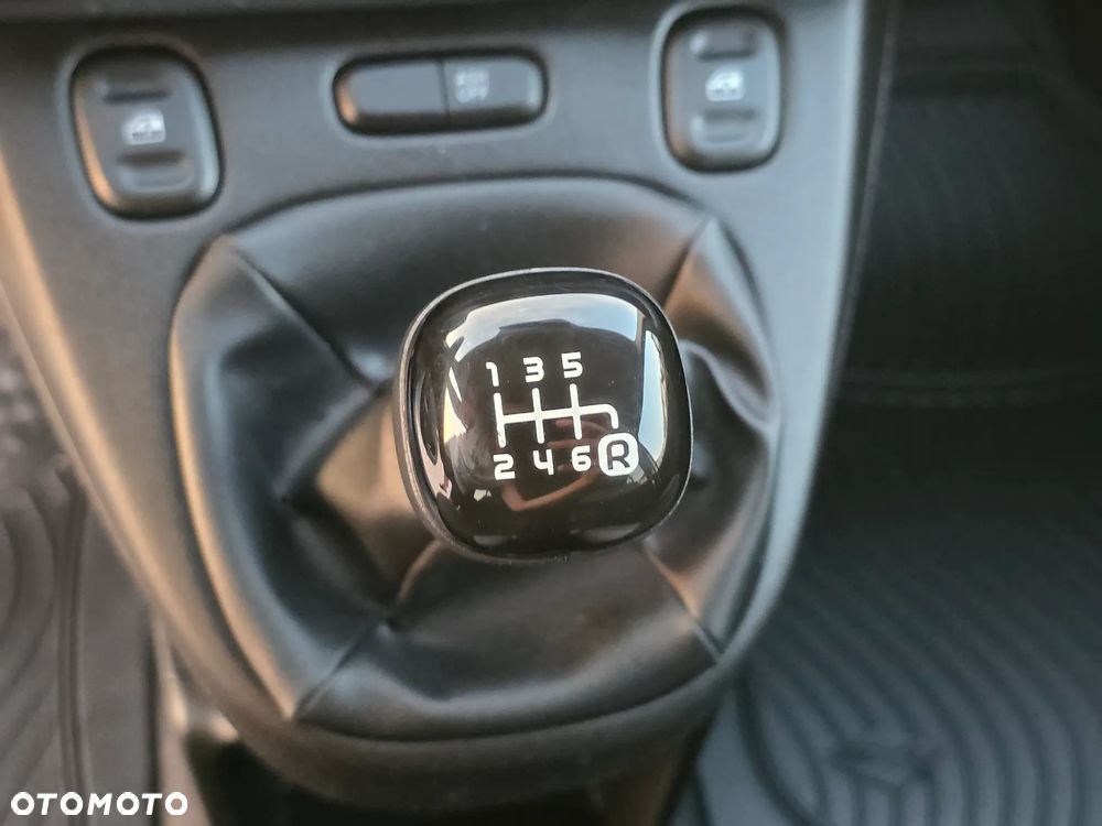 Fiat PANDA VAN 2 osobowy Krajowy Bezwypadkowy I Właściciel - 26