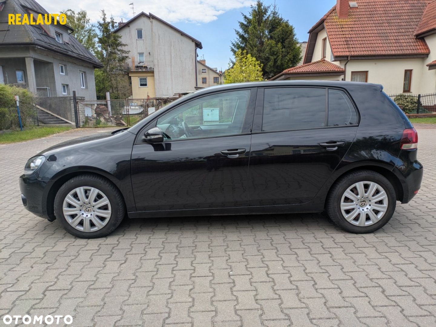 Volkswagen Golf - 10