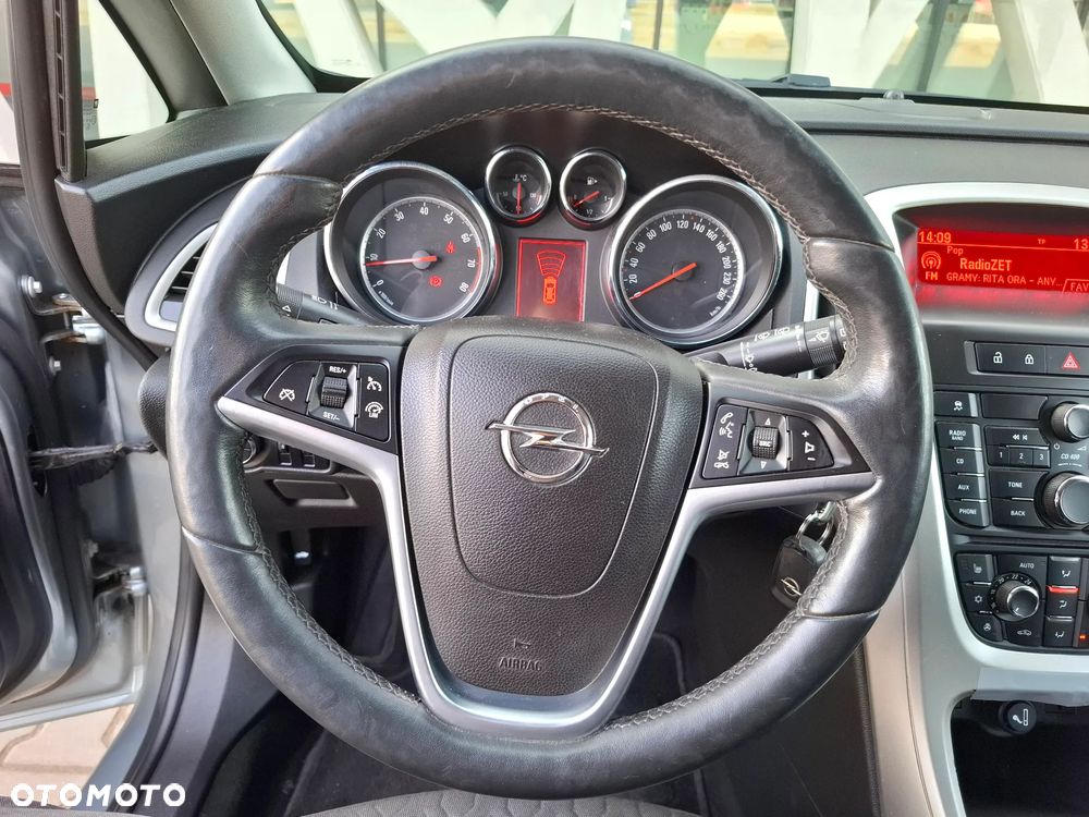 Opel Astra 1.4 Turbo Exklusiv - 21