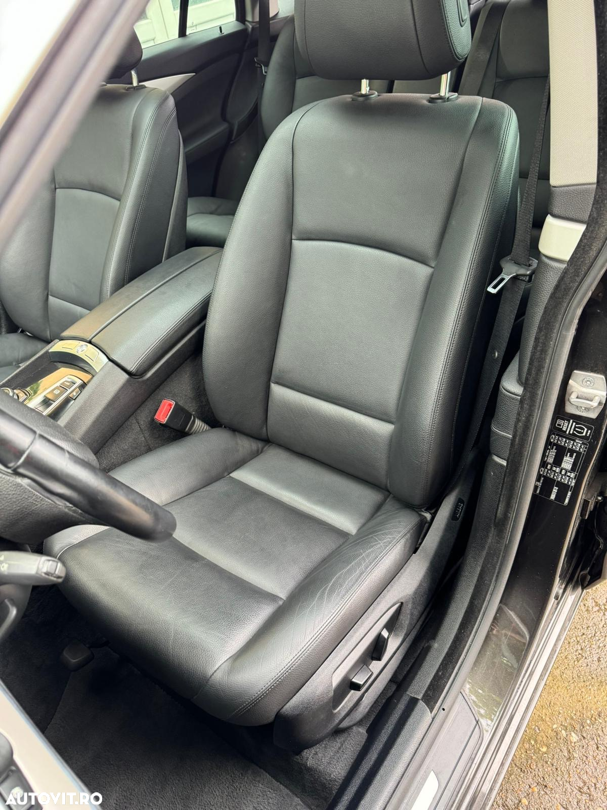 BMW Seria 5 520d - 7