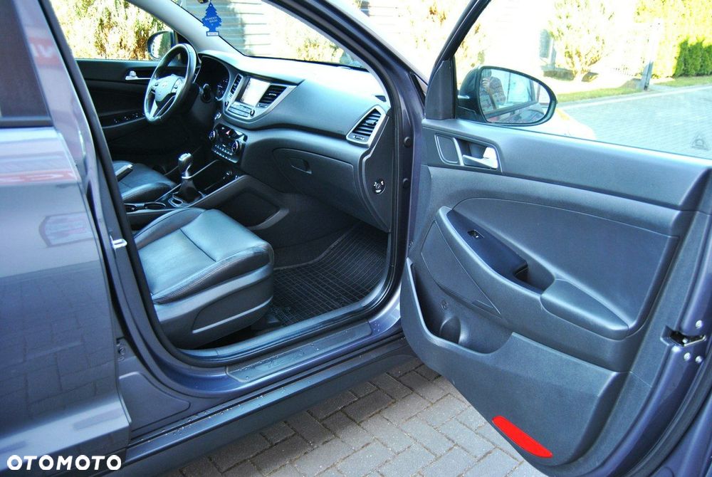 Hyundai Tucson blue 1.7 CRDi 2WD Advantage - 12