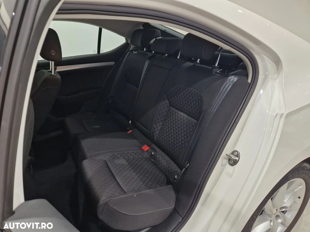 Skoda Superb 2.0 TDI Ambition - 13