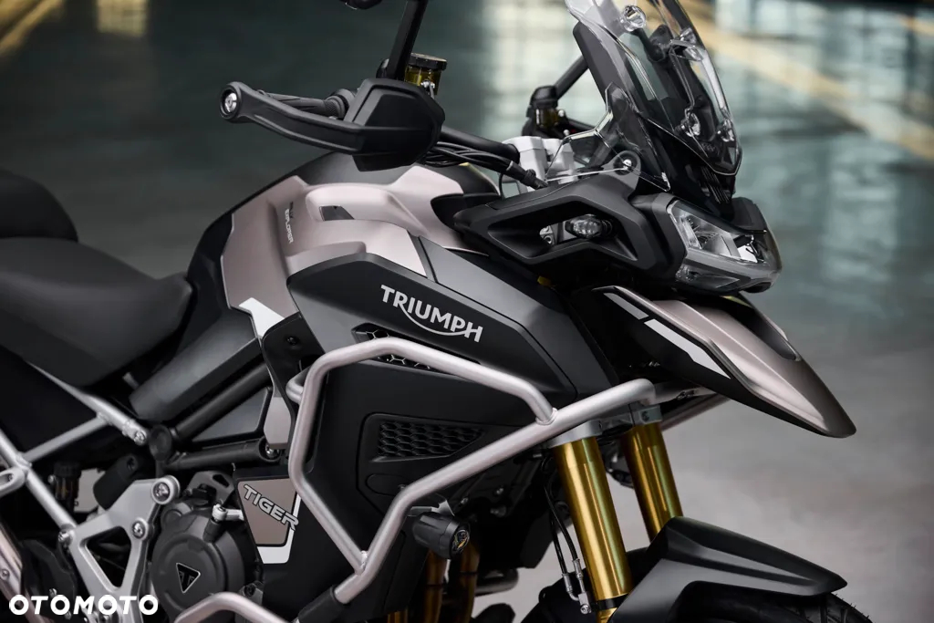 Triumph Tiger - 9
