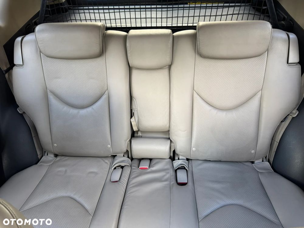 Toyota RAV4 - 17
