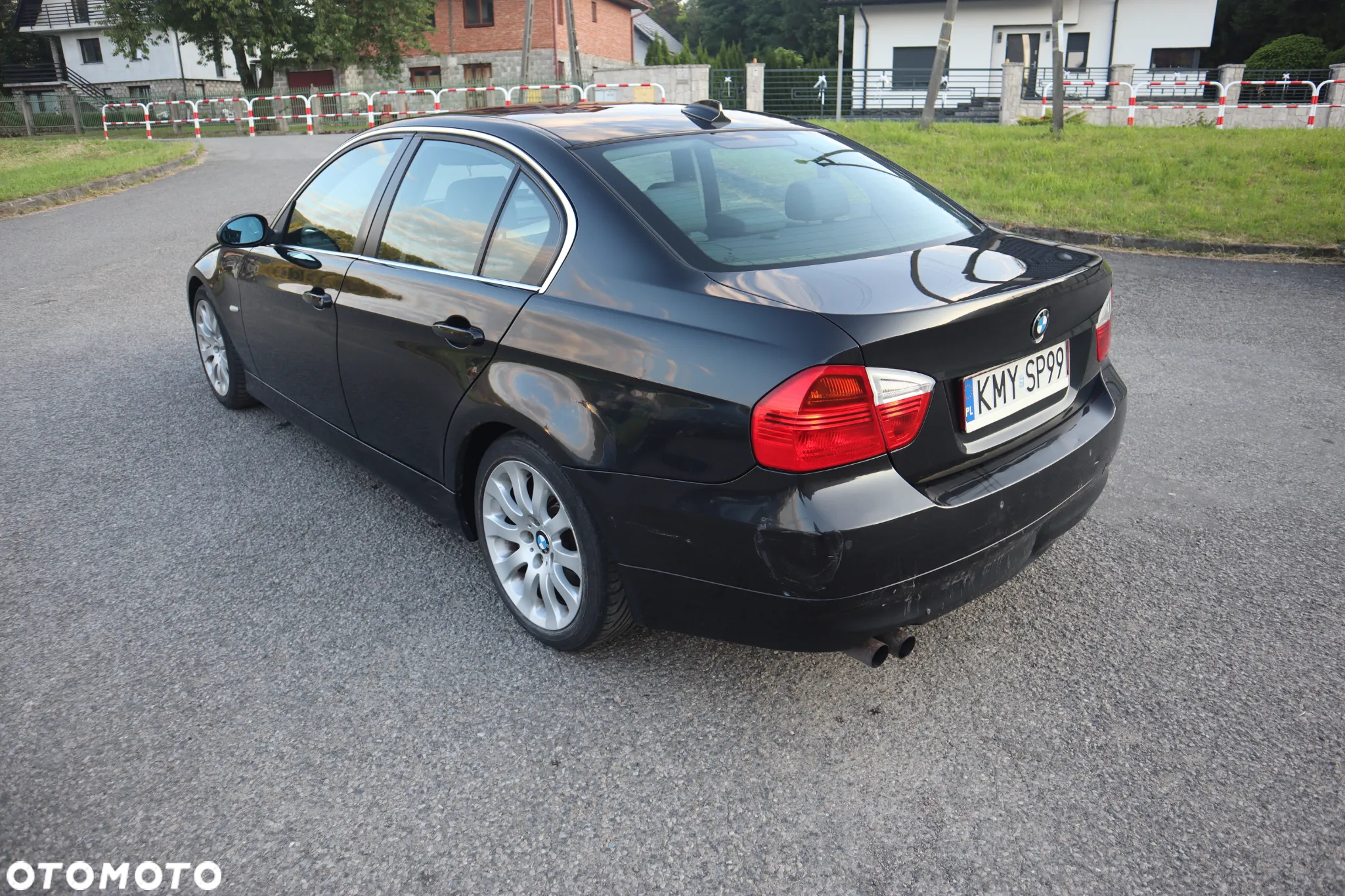 BMW Seria 3 325i - 24