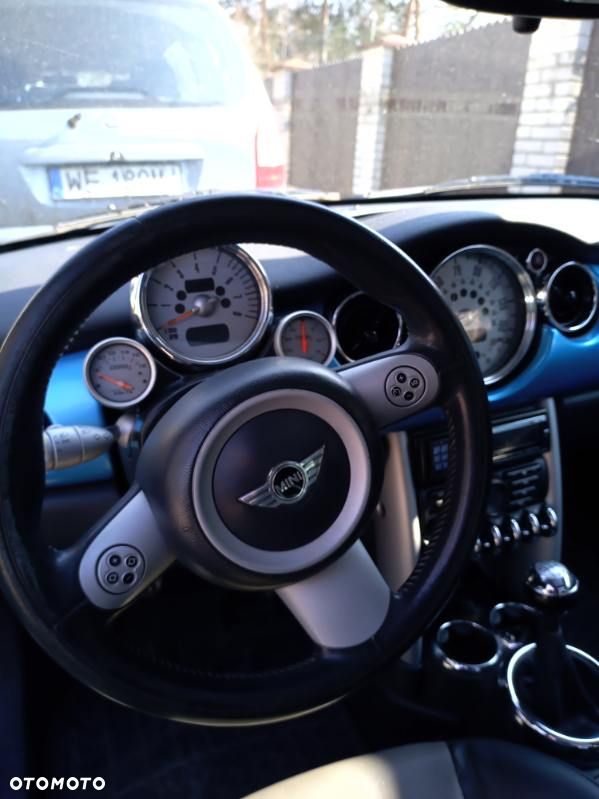 MINI Cooper S Sidewalk - 9