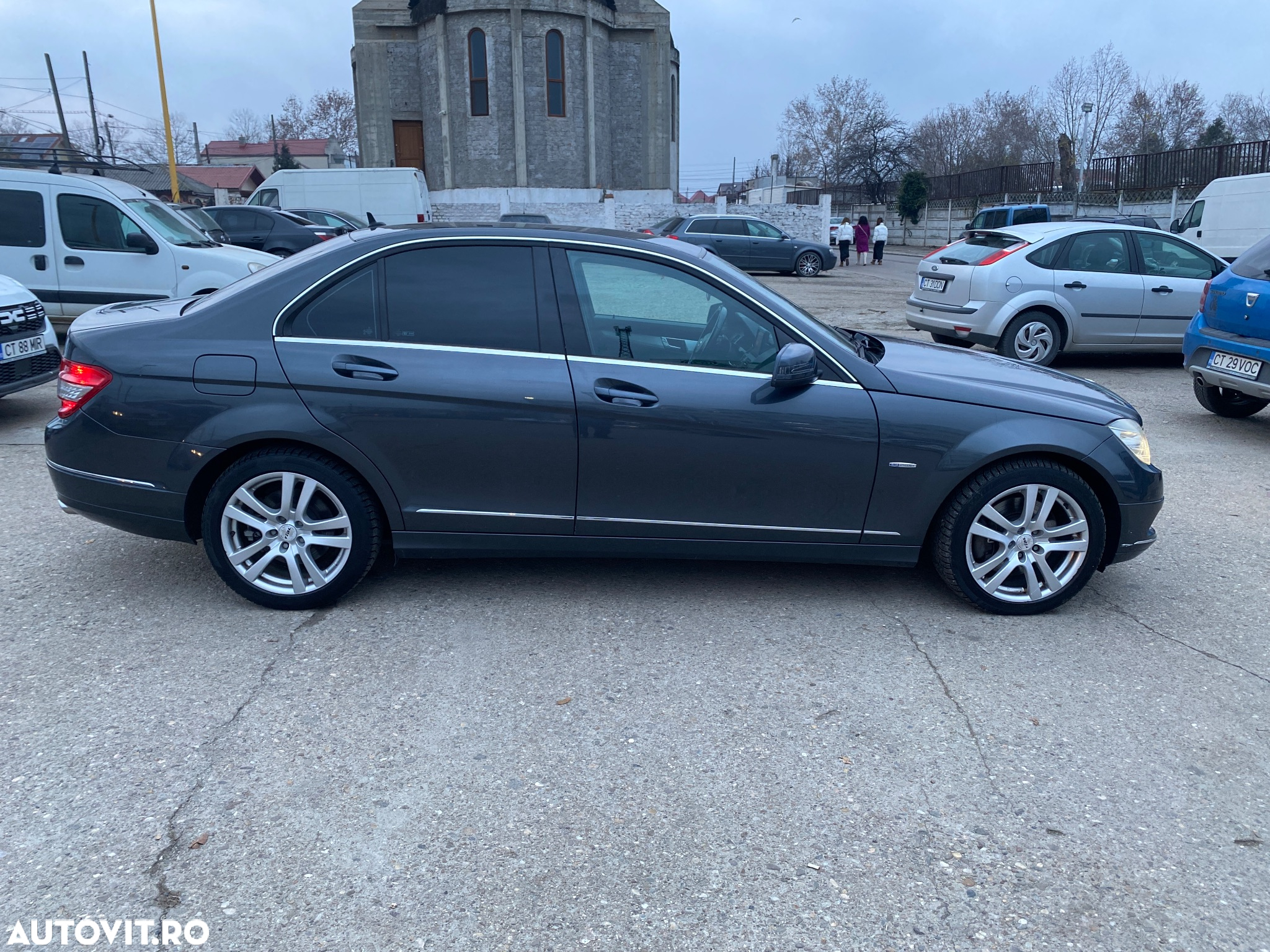 Mercedes-Benz C 300 T CDI 4Matic 7G-TRONIC Avantgarde Edition - 9