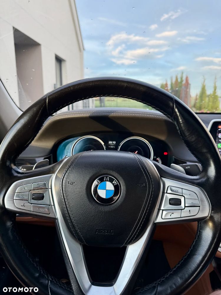 BMW Seria 7 740d xDrive - 11