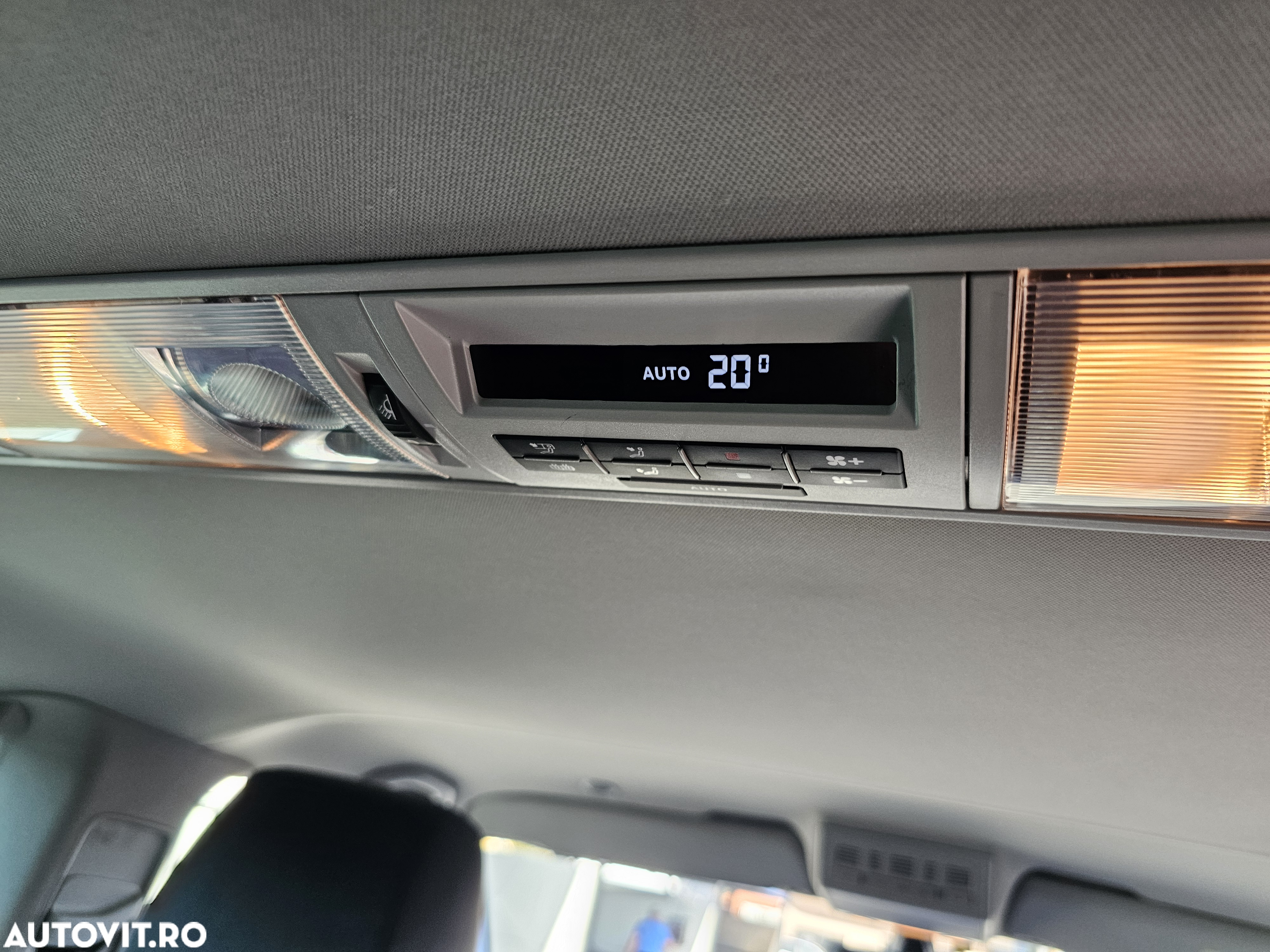 Volkswagen Caravelle T6 2.0 TDI KR Comfortline DSG - 13