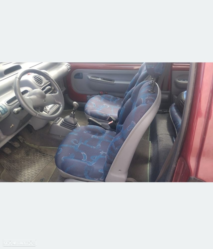 Renault Trafic - 1
